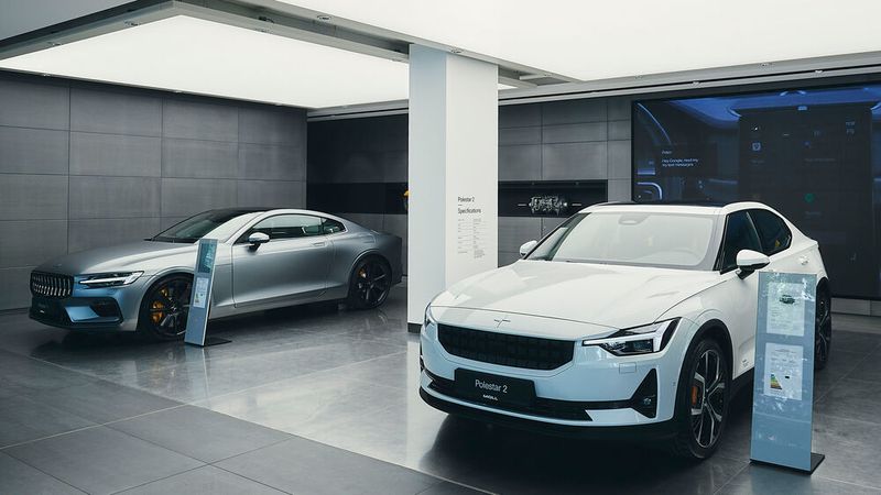 Der Store der schwedischen Performance-Marke ist 350 Quadratmeter groß. (Bild: Polestar)