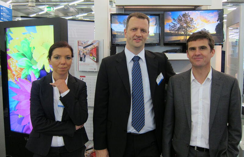 (v. l.) Larissa Kaiser, Konstantin Flabouriaris und Mark Lufkin, ViewSonic		 (IT-BUSINESS)