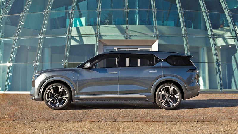 Der Siebensitzer VF 9 soll es rund 600 Kilometer weit schaffen. (Bild: Autoren-Union Mobilität / Pininfarina)