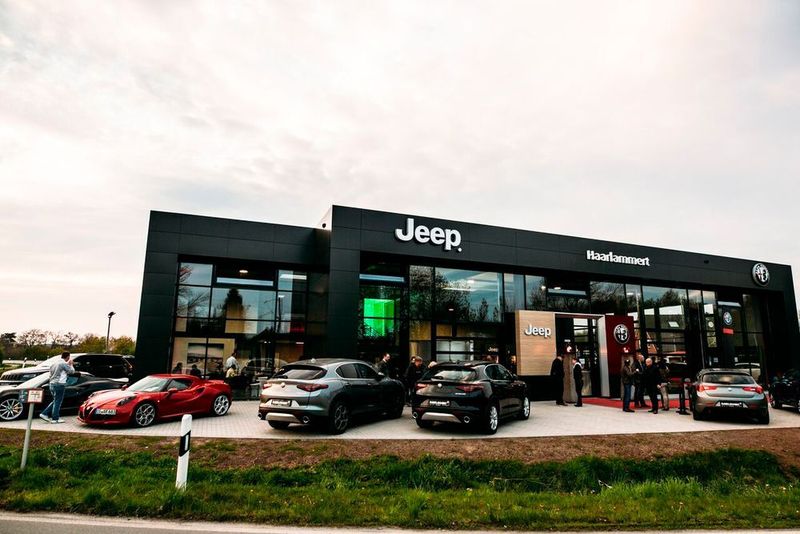 Das Autohaus Haarlammert in Hasbergen hat für FCA neu gebaut. (Haarlammert)