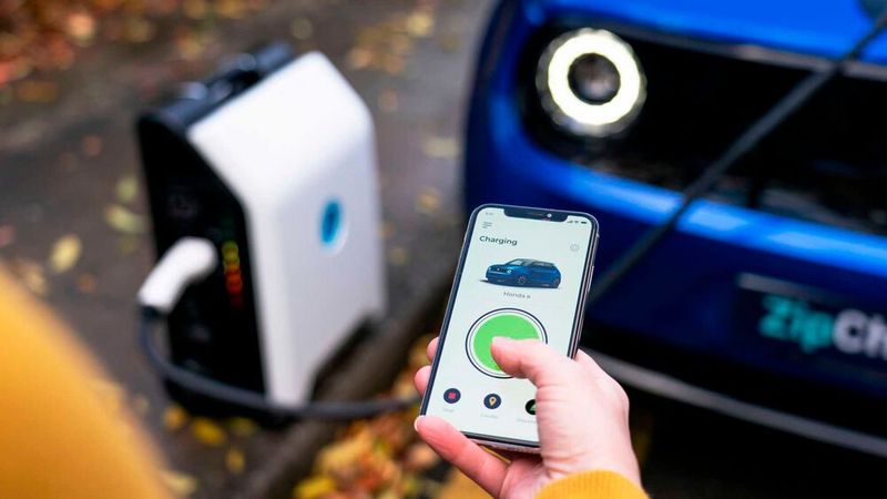 Der Zipcharge Go hat eine Netto-Kapazität von 4 kWh. Eine 8-kWh-Version soll folgen. (Bild: Zipcharge)