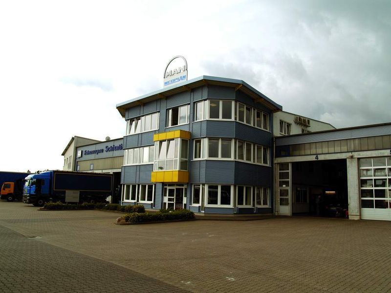 Die Fahrzeugbau Schierling GmbH in der Otto-Körting-Straße  in Hameln (Archiv: Vogel Business Media)