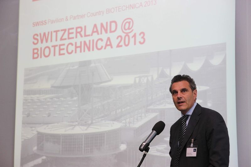 Domenico Alexakis, Direktor der Swiss Biotech Association: „400 Unternehmen beschäftigen sich in der Schweiz mit dem Thema Biotechnologie. Sie generierten 2012 einen Umsatz von mehr als zehn Milliarden Schweizer Franken.“ (Bild: Platthaus/LABORPRAXIS)