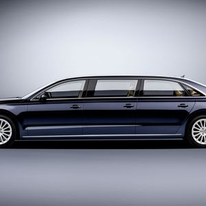 Länge und Radstand fallen mit 6,36 bzw. 4,22 Metern durchaus beeindruckend aus.(Foto:  Audi)