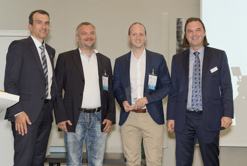 Der Channel Champion Austria Award ging an iT-Knowledge: (v. l.) Stefan Thiel (Eset), Christian Moser und Michael Zenger (iT-Knowledge) und Matthias Müller (Eset) (Eset)