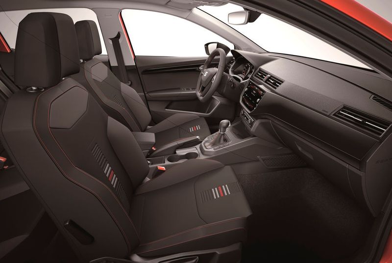 Durch die veränderten Maße soll der Innenraum den Passagieren mehr Entfaltungsspielraum als bisher bieten. (Seat)