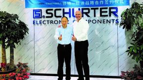 Dr. Li, Managing Director of Biaodi, and Lars Brickenkamp, CEO of Schurter AG (Source: Schurter AG)
