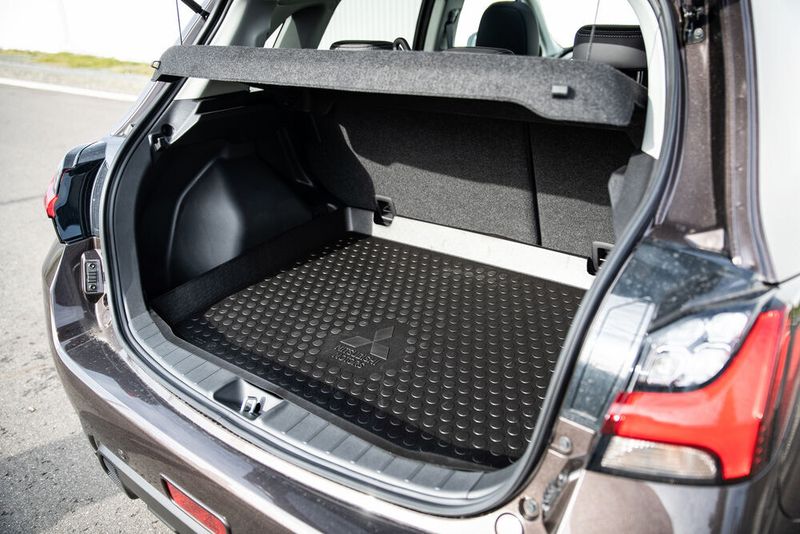Der Kofferraum fasst 406 Liter. (Mitsubishi)