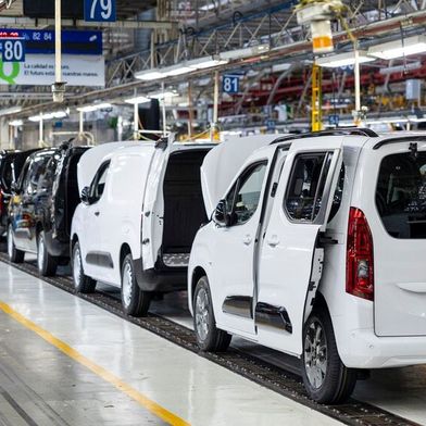 Stellantis wants to operate its plants more efficiently with digital twins and AI. Accenture is to provide support. (Image:Stellantis)