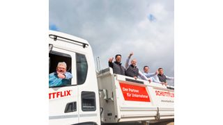 Aufgrund der rasanten Umsatzzuwächse wurde auch das Vertriebsteam sowie das Partnernetz ausgebaut. (Bild: Schüttflix)