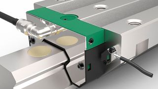 Die Profilschienenlaufwagen sind mit neuer Sensorik ausgestattet, um den Schmierzustand zu erfassen.   (Schaeffler)
