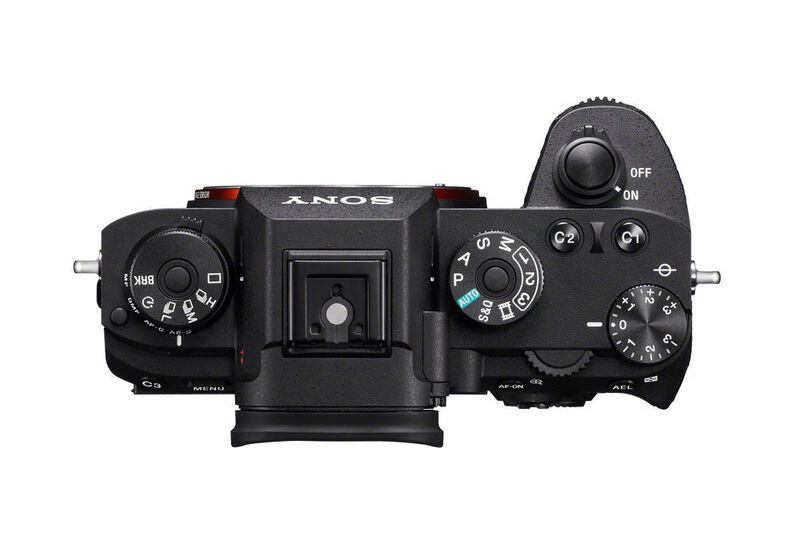 Mit der Alpha 9 dringt Sony in klassische DSLR-Gefilde vor. Mit ihr könnte die professionelle Sport- und Action-Fotografie von den spiegellosen Kameras übernommen werden. (Sony)
