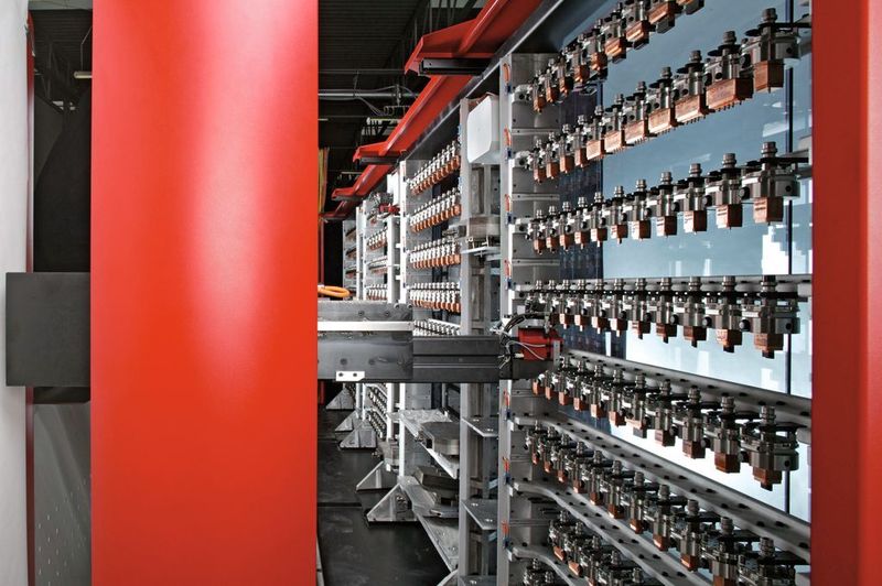 Bild 2: Die unterschiedlichen Greifer des Handlingsystems Chameleon werden automatisch von der Steuerung bedient.  (Bild: ZK)