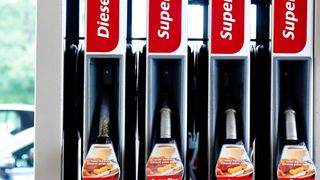 Der Literpreis für Super E5 und Super E10 hat sich zuletzt stark angeglichen. (BDBe Bundesverband der deutschen Bioethanolwirtschaft)