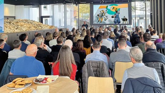 Le 21 mai 2026, ce sont 25 entreprises qui ont fait le déplacement à Moutier pour une séance débriefing et pour préparer 2028.(Source :  FAJI SA)