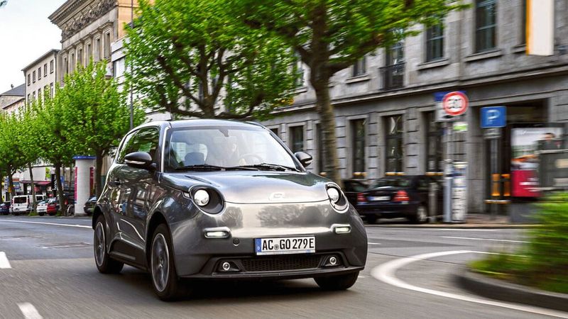 Der E.Go Life hat es nicht in großen Stückzahlen auf die Straßen geschafft. Mittlerweile bietet das Aachener Unternehmen eine Variante namens E Wave X ab 25.000 Euro an. (Bild: Next E-GO Mobile SE)