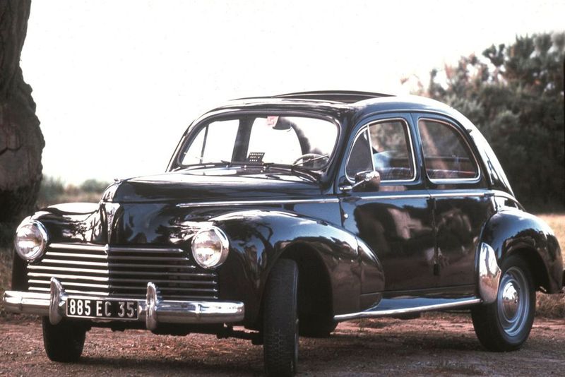 Peugeot 203 Limousine (Bild: Peugeot)