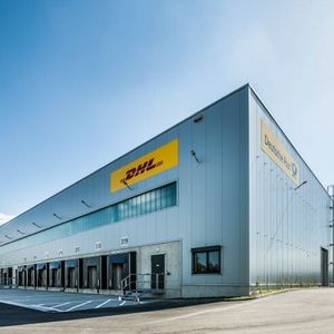 Die mechanische Zustellbasis wurde unter dem Leitgedanken der Nachhaltigkeit entwickelt und mit einem DGNB-Zertifikat in Silber ausgezeichnet.