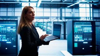 „Ksmanage“ überwacht Server, Hardware-Komponenten und KI-Workloads für eine automatisierte Fehlererkennung und Vorbeugung von Ausfällen. (Bild: Kaytus)