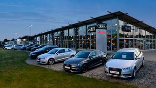 Frank Hess und sein Team hatten zuletzt eigenen Angaben zufolge einen Jahresumsatz von rund 30 Millionen Euro erwirtschaftet. (Foto: Autohaus Best)