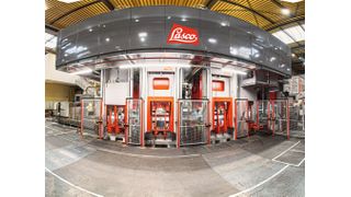 Eine Pressenlinie von Lasco bei ZF in Schweinfurt. Hier wurde beim Retrofit von zwei
Tiefziehpressen mit Hydraulic Servo Drive verstärkt. (Bild: Lasco Umformtechnik | H. Lehmann)