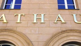 Die eAkte kann Kommunen dabei unterstützen, Abläufe zu beschleunigen und ein revisionssicheres Archiv aufzubauen (DOC RABE Media_Fotolia.com)