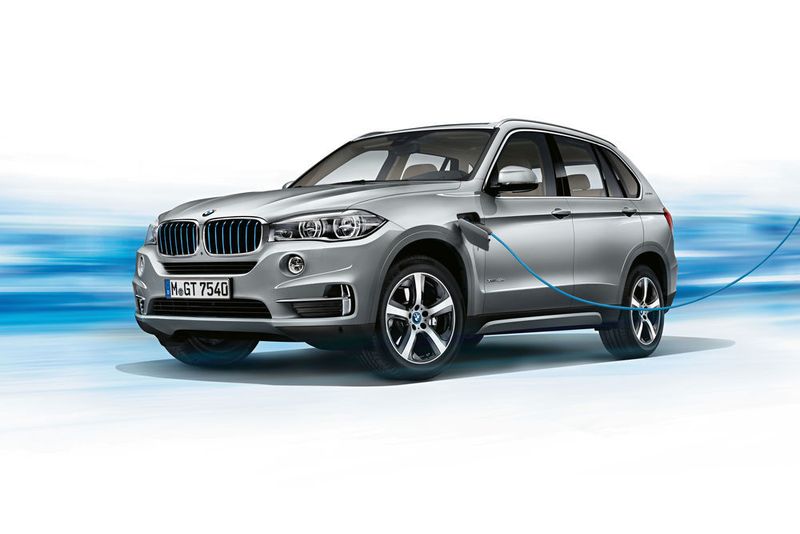 Bei BMW kündigt sich für die kommenden SUV-Generationen eine Elektrifizierung an. (BMW)