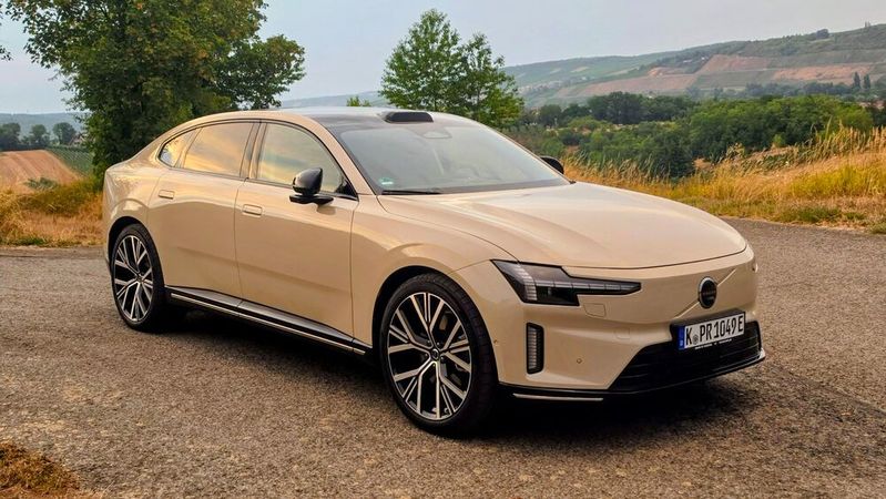 Die vollelektrische Luxuslimousine Volvo ES90 ist seit Anfang dieses Jahres in Deutschland erhältlich.(Bild:  Mauritz – VCG)