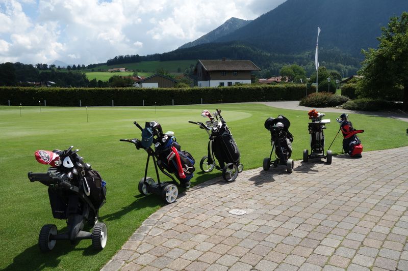 Noch sind die Trolleys besitzerlos...! (Bild: IT-BUSINESS)