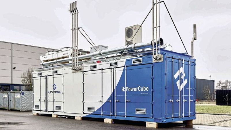 Im H2Powercube vernetzt Steuerungstechnik von Beckhoff die Brennstoffzelle mit den Elektrolyseuren und Batteriespeichern zu einem flexiblen Gesamtsystem.(Bild:  Beckhoff Automation)