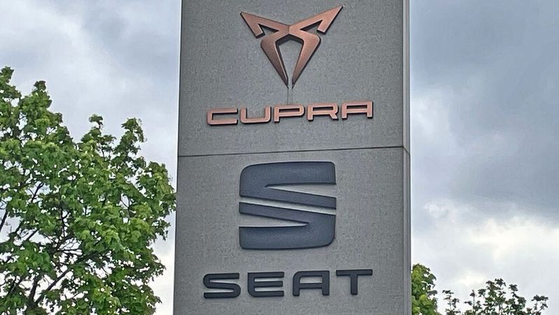 Der Zweiklang aus Cupra und Seat soll langfristig für mehr Absatz sorgen.(Bild:  Grimm – VCG)