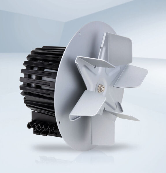 Der Außenläufermotor bildet mit dem Ventilator eine kompakte, Platz sparende und dazu robuste, langlebige Einheit. Allein durch diese Anordnung kann mit dem Außenläuferprinzip ein höheres Drehmoment erreicht werden. (Bild: Ebm-Papst)