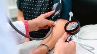 Bis zu 40 Prozent mehr Menschen haben nach den neuen Richtlinien Bluthochdruck. (Tanja Läser für Insel Gruppe AG)
