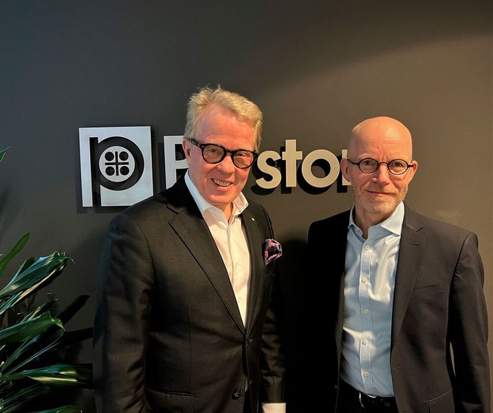 Ib Jensen (rechts) tritt die Nachfolge von Jan Secher (links) als neuer CEO der Perstorp-Gruppe an. (Bild: Perstorp)
