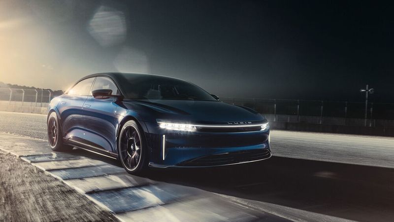 Mit dem Air Sapphire bringt Lucid Motors die stärkste Limousine der Welt auf den Markt.(Bild:  Lucid Motors)