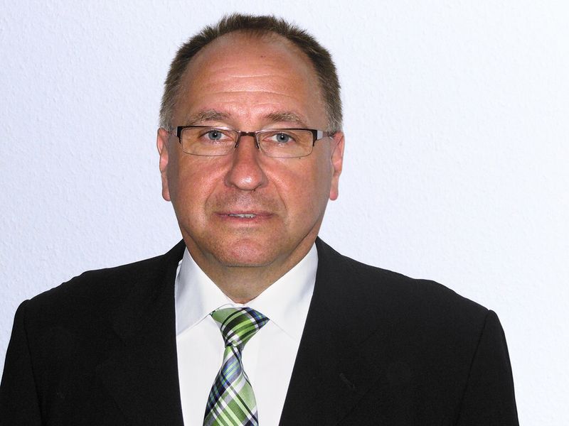 Heiko Schwindt, Leiter Vertrieb und Branchenmanagement Werkzeugmaschinen und Automobil, Bosch Rexroth: „Unsere Steuerungen sind komplett vernetzbar, sind ready for Industrie 4.0.“ (Bild: Kuttkat)
