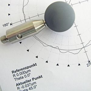 Topic-Black-Prüfnormale eignen sich für taktilen Einsatz ebenso wie für wichtige optische Messverfahren besser als herkömmliche.