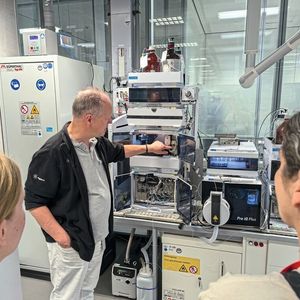 Hier besichtigten die Teilnehmer u.a. das LC-Demolabor und durften die Agilent-Angestellten mit Fragen löchern.(Bild:  VCG – Lüttmann)