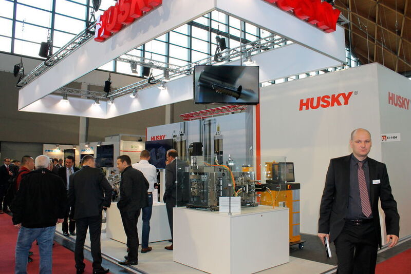 Fakuma 2015 was held from 13 to 17 October, as usual at the Friedrichshafen Exhibition Centre on Lake Constance, and once again lived up to its reputation as a pulsating centre for plastics processing. Exactly 1,780 exhibitors from 38 countries and total of 45,721 expert visitors from 120 countries filled all exhibition halls. (Source: Schulz)