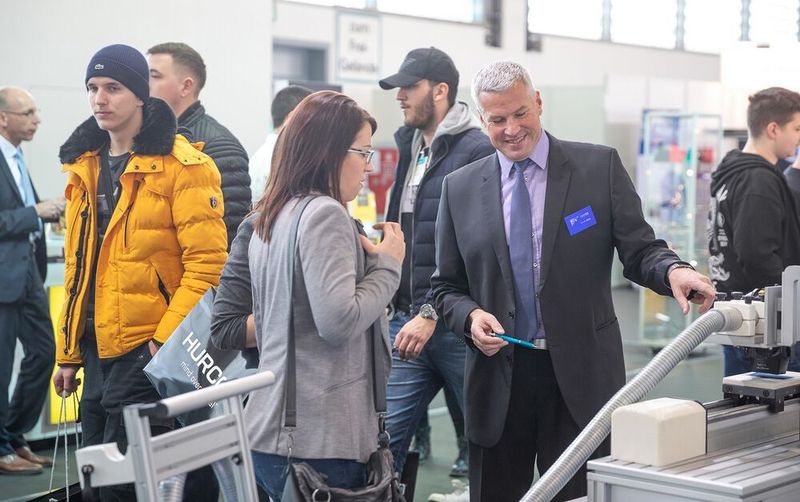 Bester Beweis für den Erfolg der FMB-Süd ist die Tatsache, dass viele Aussteller noch während der Messe direkt einen Stand für die vierte FMB-Süd buchten.  (www.mk-fotografie.de)