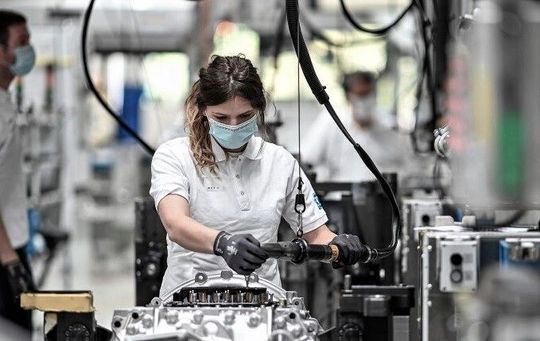 Ziemlich einsam! Seit Oktober läuft das neue Ausbildungsjahr auch im Maschinenbau. Doch gerade mal ein Drittel der Stellen konnte bisher besetzt werden. Die Maschinenbaubranche bangt um ihre Zukunft. Hier ein kurzer Lagebericht des VDMA.(Bild:  J. Krekel)