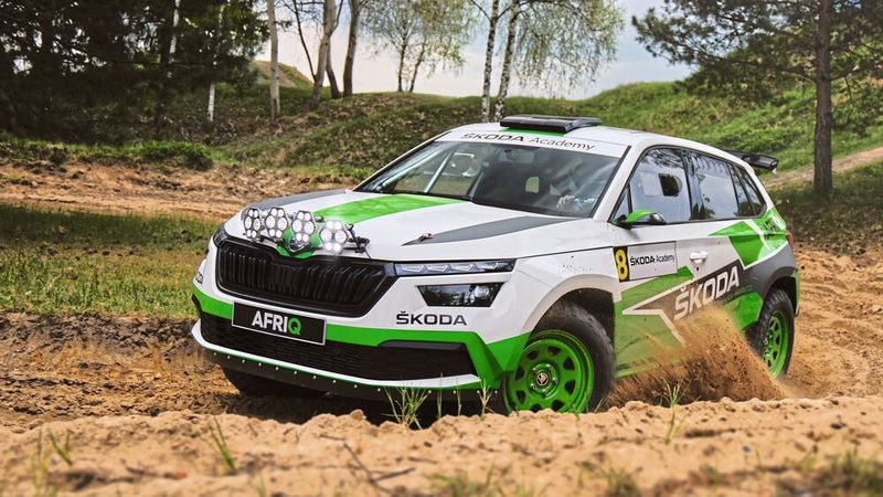Zahlreiche optische Details des Afriq orientieren sich am Design des Rennfahrzeugs Fabia Rally 2 Evo. (Bild: Skoda)