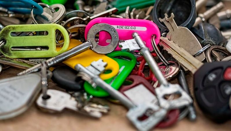 Schlüssel als Sinnbild für digitale Souveränität: In Sovereign-Cloud-Umgebungen ist die Hoheit über Identitäten und kryptografische Schlüssel ein zentraler Sicherheitsfaktor.(Bild:  frei lizenziert stevepb /  Pixabay)