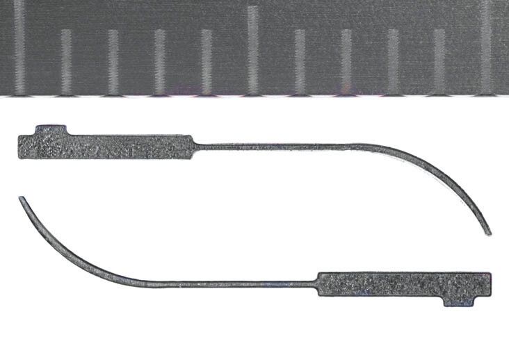 Bild 3: Trumpf-Pikosekundenlaser schneiden 0,01 mm starke Sekundenstoppfedern. (Bild: Trumpf)