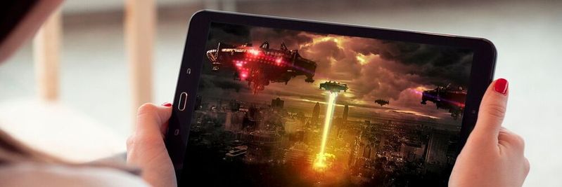 DVD, Blu-ray, CDs und andere Medien haben zunehmend ausgedient: Video- und Audioinhalte werden zunehmend direkt über das Internet per Streaming konsumiert. Beruflich haben sich virtuelle Besprechungen zum Beispiel per Teams oder Zoom durchgesetzt.(Bild:  frei lizenziert /  Pixabay)