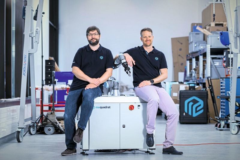 «Mit Universal Robots haben wir einen idealen Kooperationspartner gewonnen, um gemeinsam den Produktionsstandort Schweiz zu stärken», äussert sich Stefan Nyffenegger, Geschäftsführer der mequadrat AG zur neuen Partnerschaft.  (KellenbergerKaminski/ mequadrat)