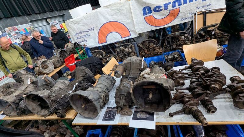 Ein Getriebe zum mitnehmen unterm Arm? Kein Problem, bitte sehr, Sie haben freie Auswahl! (Bild: Dominsky – VCG)