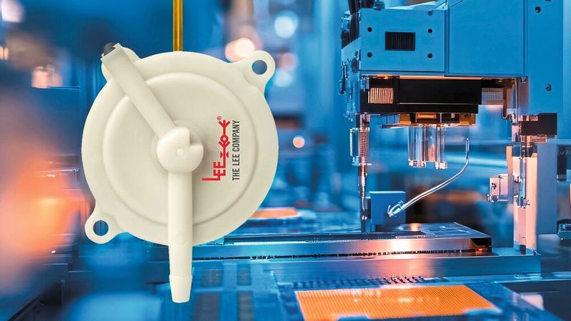 Die Lee Disc Pump eignet sich neben Pick-and-Place-Anwendungen auch für Flüssigkeitsdosierungsaufgaben. (Bild:  Lee)