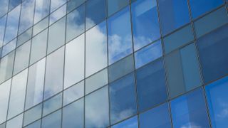 Es gibt keine Geschäftsprozesse und Workloads, die sich nicht effizienter gestalten lassen – und somit für die ein oder andere Cloud eignen.  (Netapp)