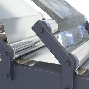 Das IMS5200 findet auch Einsatz in der Verpackungsindustrie. Hier prüft das Weisslichtinterferometer die Beschichtung von Getränkekartons, indem es breitbandiges Licht auf die Oberfläche sendet und die reflektierten Signale der Schichtgrenzen auswertet.(Bild:  Micro-Epsilon)